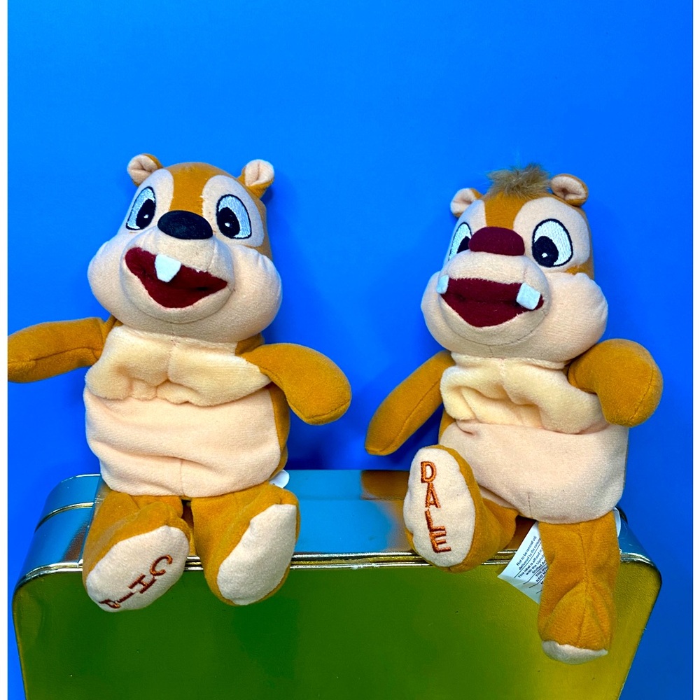 DISNEY EXCLUSIVE NWOT VTG 90s CHIP & DALE COLLECTIBLE RETIRED BEAN BAG PLUSH